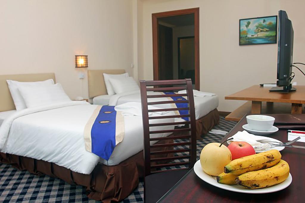Hotel Plaza 3*