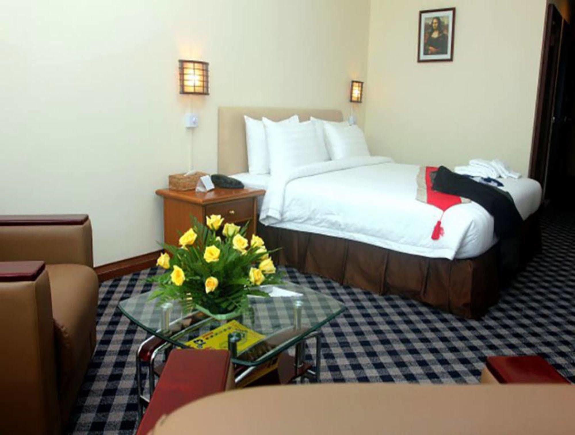 Hotel Plaza 3*