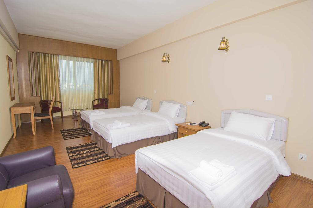 Plaza 3* Yangon