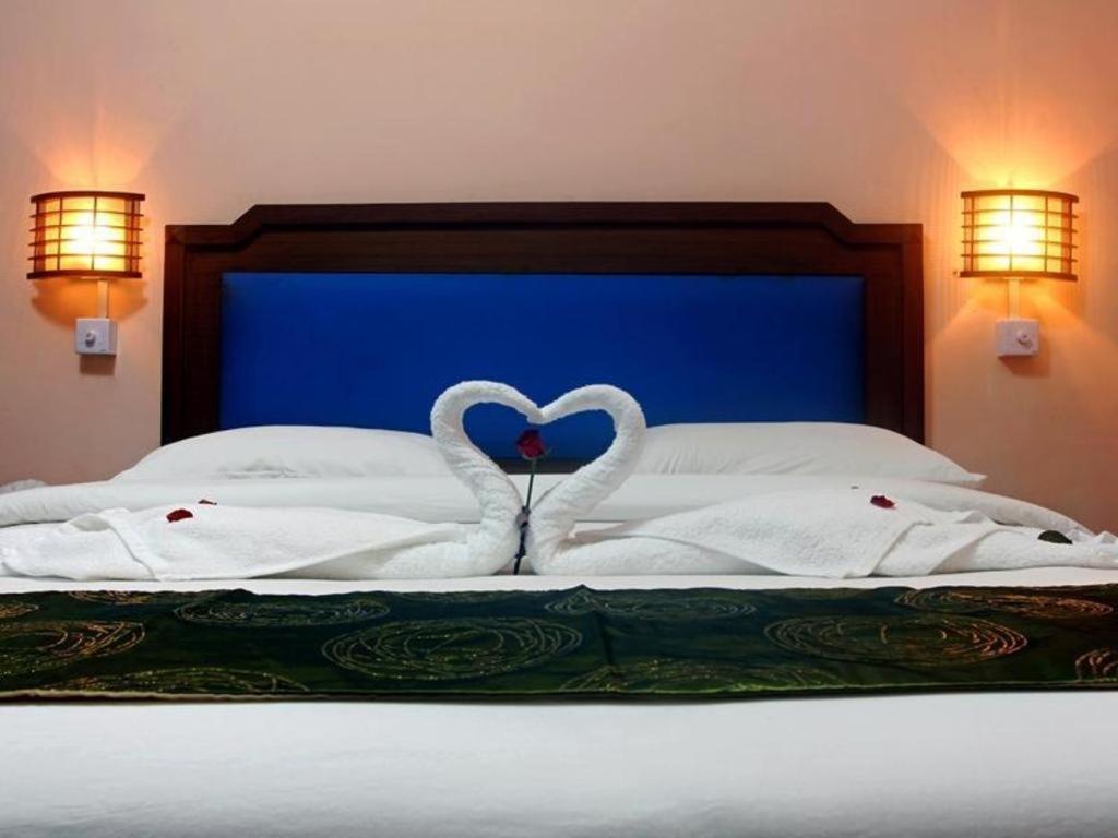 Plaza Hotel 3*